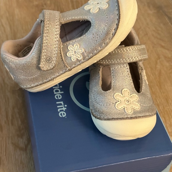 Stride Rite - Picture 5 of 14